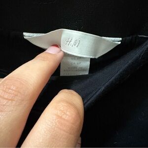H&M Black Ankle Length Slacks - Elastic Waste Band - Size 6P